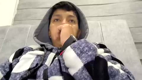   online show from December 29, 3:33 am