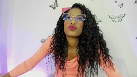 Snapshot of dany_brownie chatting on January 27, 9:23 am hi im DanyBest Squirter here on cb online show from January 27, 9:23 am