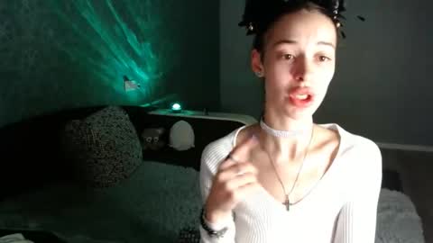 Daphne Darkthorn online show from November 19, 8:20 pm