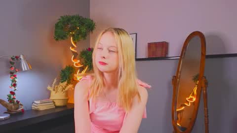 Kami online show from December 14, 2:50 am