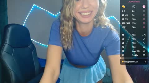 Snapshot of daria_spring chatting on December 15, 4:37 pm Daria online show from December 15, 4:37 pm