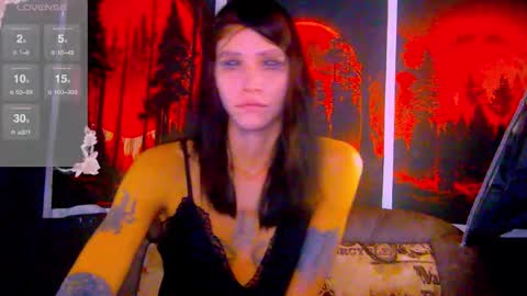 dark_briilliant online show from December 1, 2:20 pm