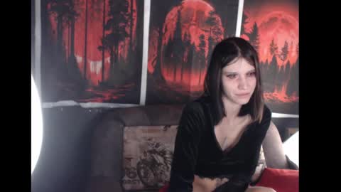 dark_briilliant online show from December 13, 9:21 pm