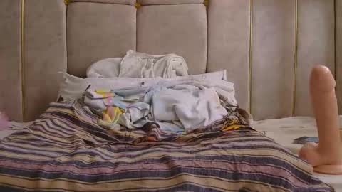 Dark Candy 254 online show from December 5, 6:24 am