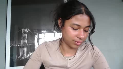 Sofia online show from February 3, 9:51 pm