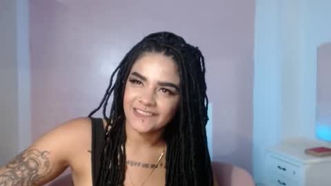 dark_flama online show from March 26, 1:52 am