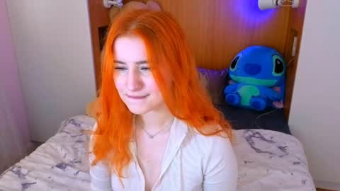 darkmoon____ online show from April 7, 11:01 am