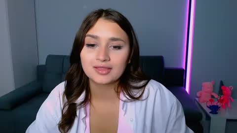 Amelie online show from July 18, 5:48 pm