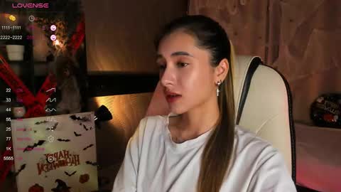 Snapshot of darlabelle chatting on October 24, 3:57 am Belle online show from October 24, 3:57 am
