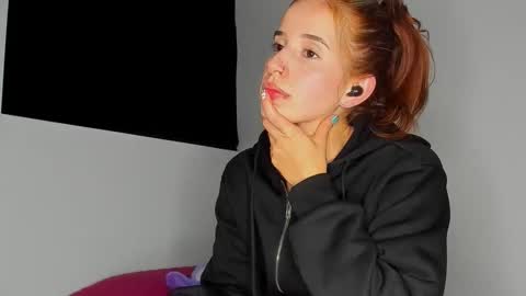 Dafne online show from April 8, 2:24 am