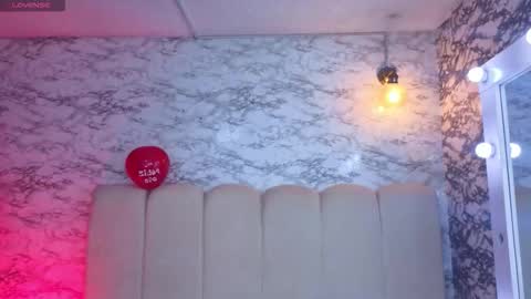 Hi Stream 1500 to 2100 online show from February 18, 8:08 pm