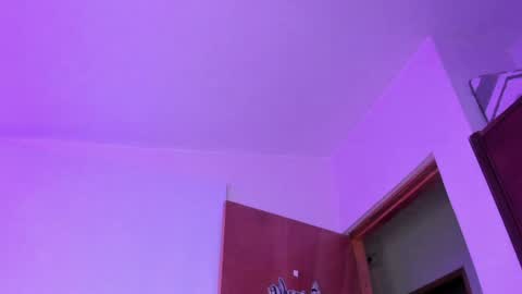 Snapshot of dayana_harlow2 chatting on December 5, 12:22 pm dayana_harlow2 online show from December 5, 12:22 pm