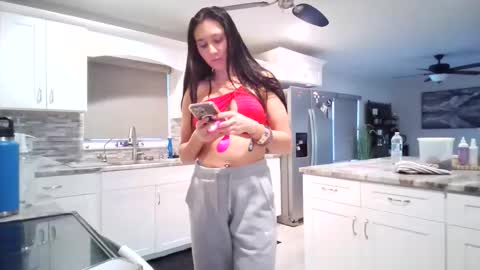 Dazey online show from November 18, 9:38 pm