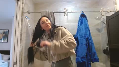 Dazey online show from November 12, 9:57 pm