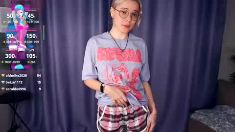 Charlie 18yo online show from November 24, 6:37 am