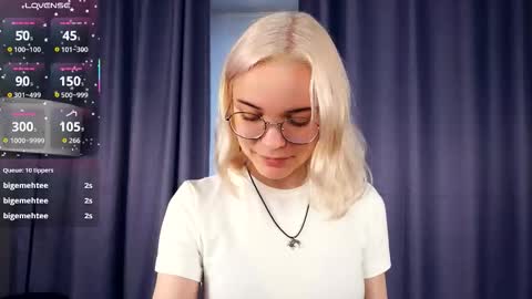 Charlie 18yo online show from November 10, 6:08 am