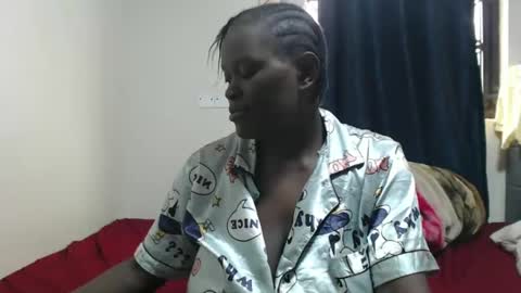 Snapshot of debbyslatter chatting on December 12, 9:40 am debbyslatter online show from December 12, 9:40 am