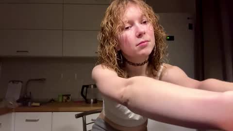 Hello My name is Sarah im new model here and little but shy. online show from January 10, 5:17 pm