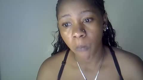 deechic_2 online show from May 2, 6:44 pm