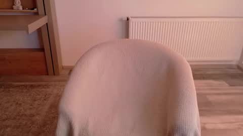 Di online show from February 11, 6:40 am