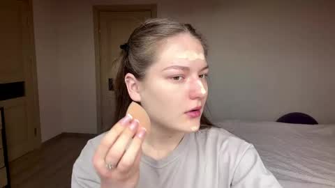 Mila online show from April 13, 11:22 am