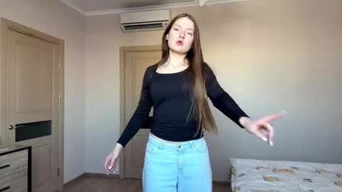 Mila online show from February 20, 7:21 am