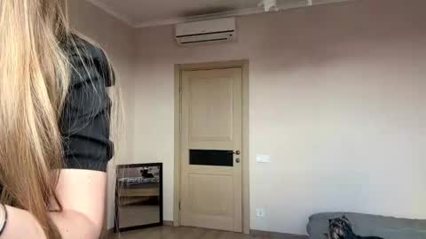 Mila online show from March 20, 12:21 pm