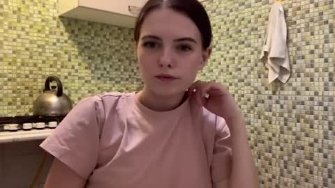 Kiki online show from April 5, 5:56 pm