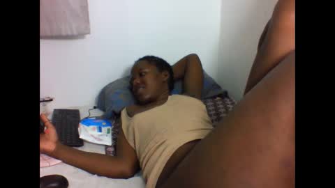 EVAH online show from April 18, 10:42 pm