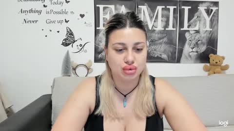 delightfulannemistress online show from January 11, 7:39 am