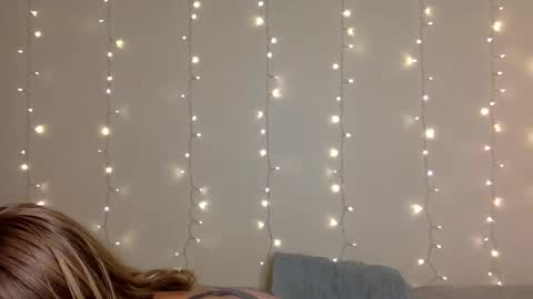 DelilaLove3412 online show from October 25, 11:33 pm