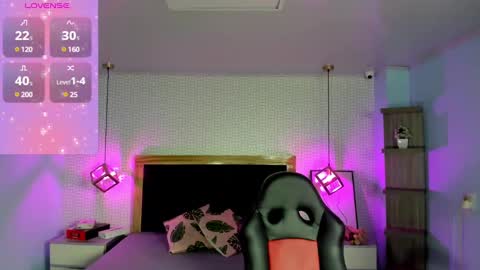 delilaquinn online show from March 5, 12:11 pm