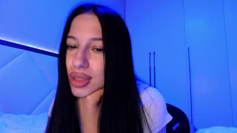 delly_love online show from May 27, 7:33 pm