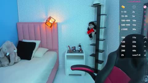 D E N I S  online show from September 24, 12:26 pm