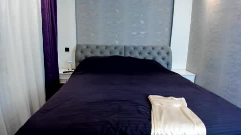 DomDenizee   online show from April 9, 11:59 am