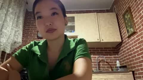 Emma online show from September 16, 3:31 pm