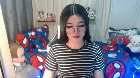 Snapshot of desirable_lorinexx chatting on October 20, 4:21 pm LORINE online show from October 20, 4:21 pm