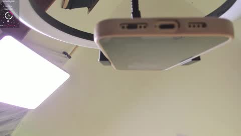 desty_y online show from September 30, 5:13 am