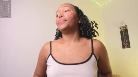 desty_y online show from October 5, 4:34 pm