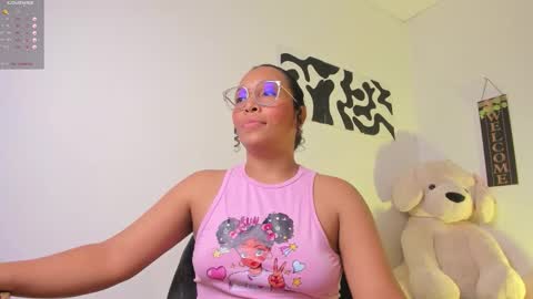 desty_y online show from January 18, 6:43 am