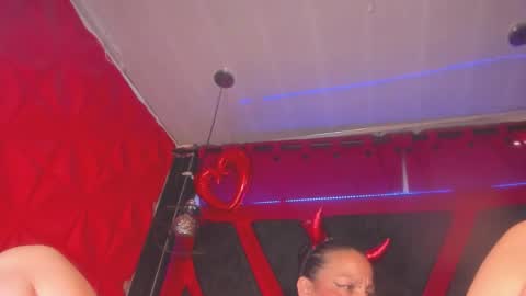 devil_taylorx online show from October 30, 4:41 pm