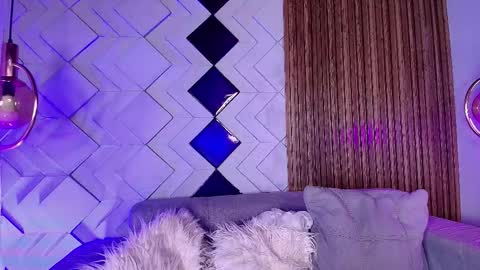 Camila and Megan online show from November 8, 7:08 pm