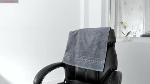 diamondkay_ online show from October 1, 6:18 am