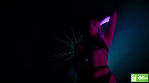 Diana Dolly D or just D   online show from February 16, 3:05 am