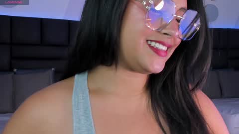 Snapshot of diana_clarck chatting on December 11, 8:50 pm Diana Tamayo online show from December 11, 8:50 pm