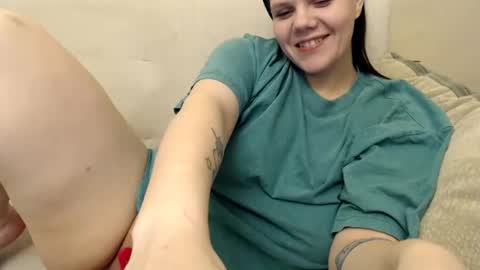 diana_loudd online show from December 28, 2:43 am