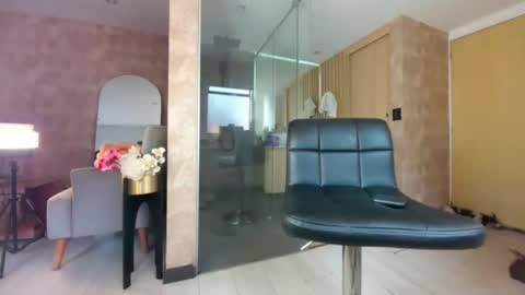 dianac1998 online show from January 28, 8:36 pm