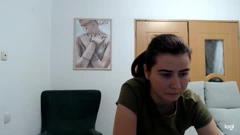 Snapshot of dianasmiey7 chatting on October 9, 6:01 pm dianasmiey7 online show from October 9, 6:01 pm