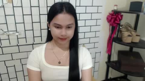 Diane online show from February 8, 8:52 am