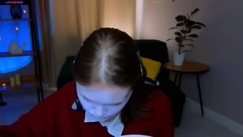 Dilara online show from April 21, 1:51 pm